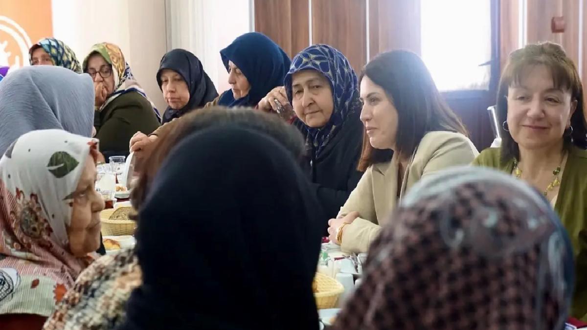 Karabük’te şehit anneleri yemekte buluştu