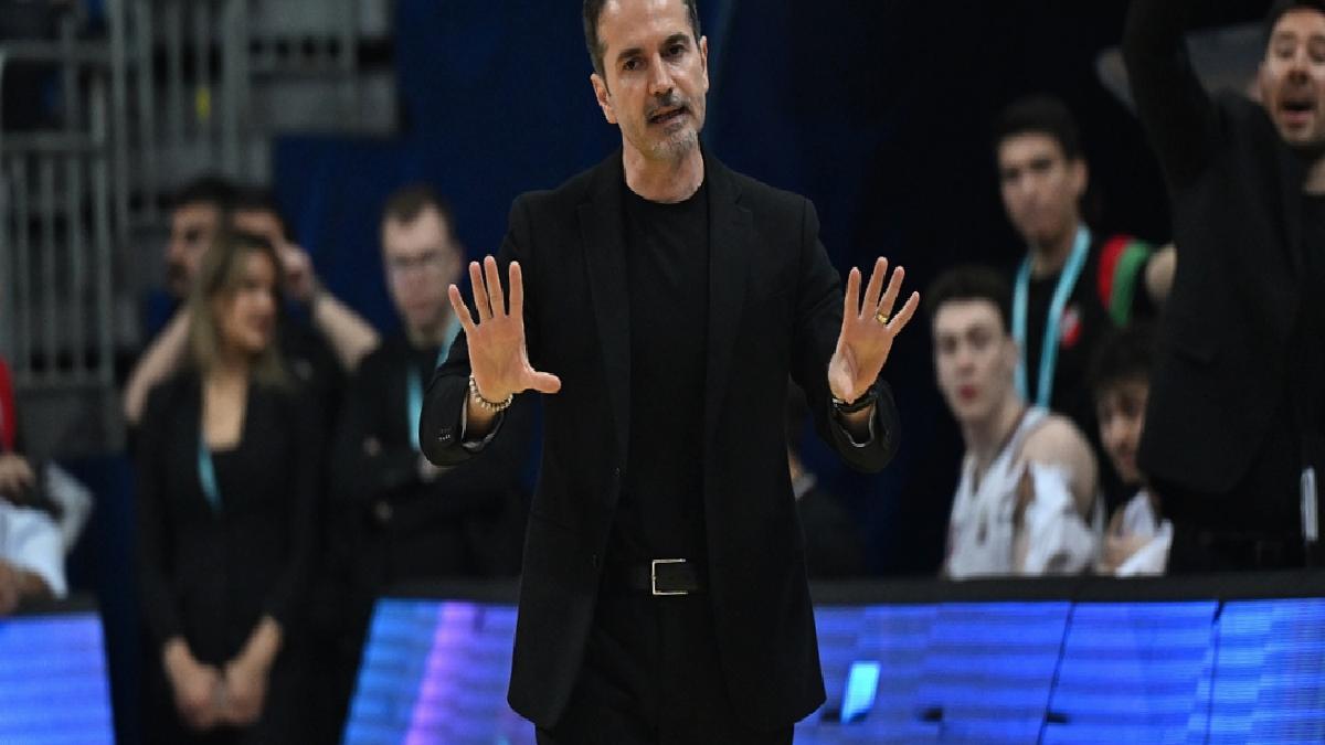 Karşıyaka Erkek Basketbol Kadrosu’nun odağı Türk Telekom maçı
