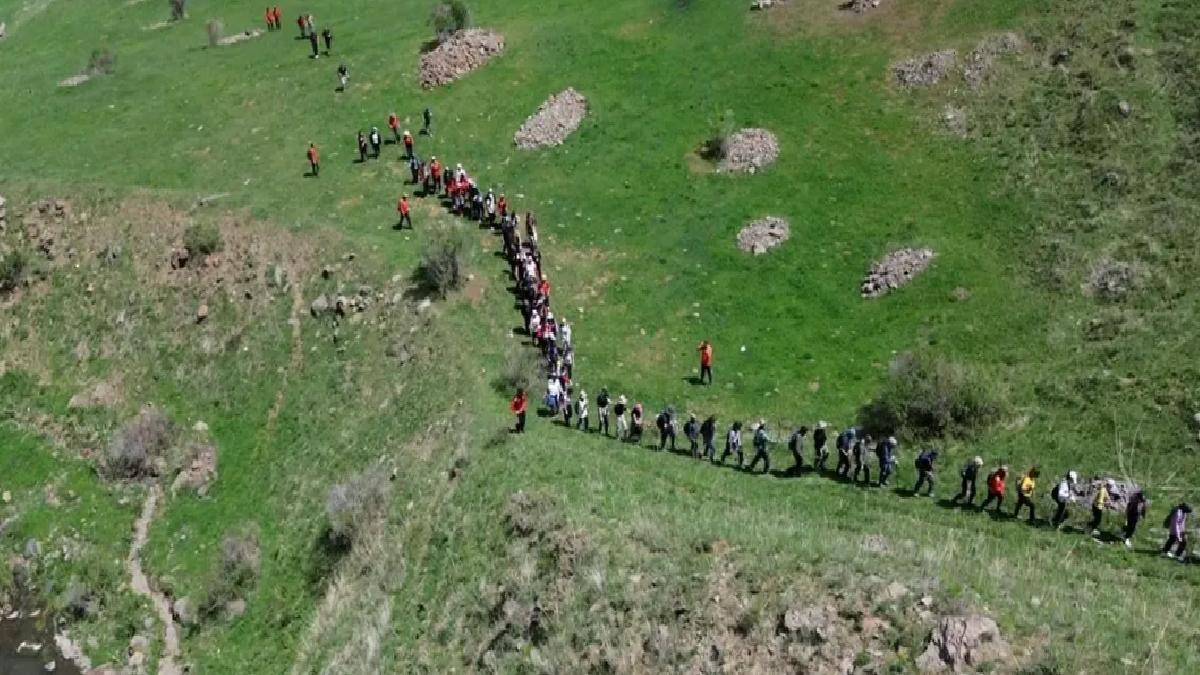 Kars’ta Tabiat Yürüyüşü: Kozlu Şelalesi’ne 117 İştirakçi