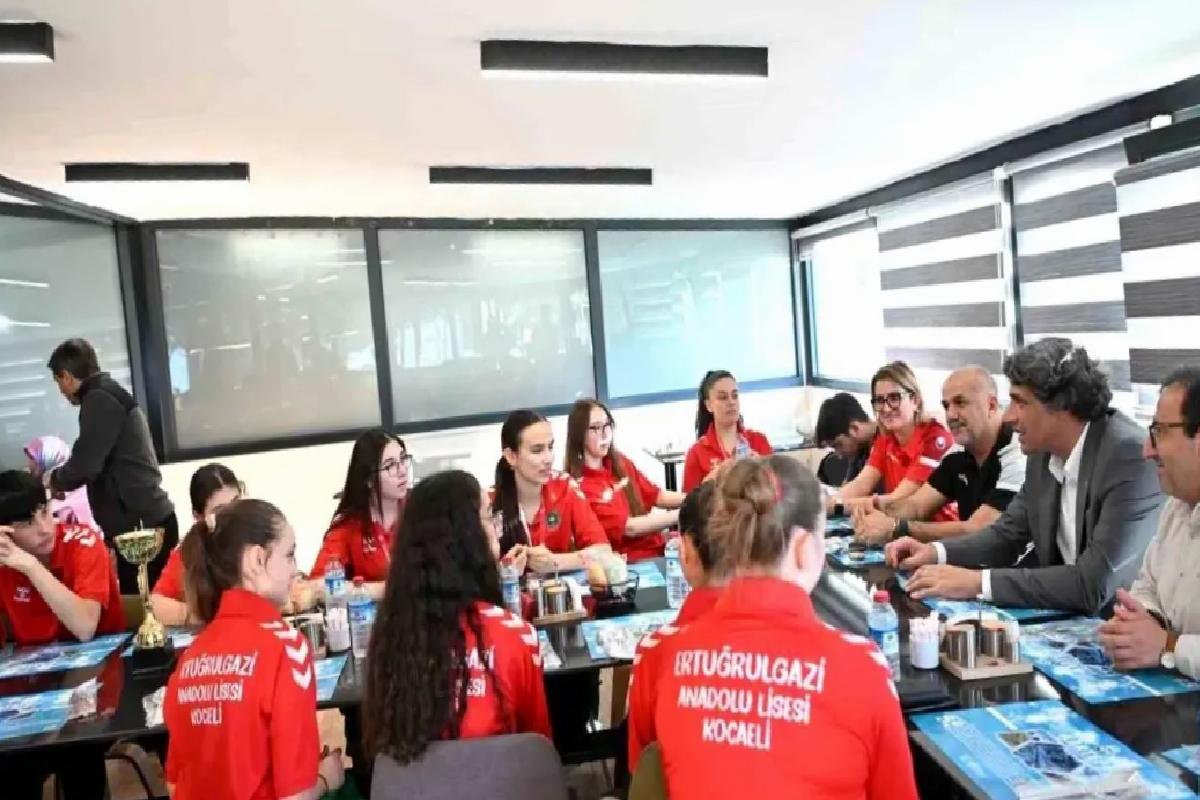 Kartepe Ertuğrulgazi Anadolu Lisesi Türkiye Korfbol Şampiyonu