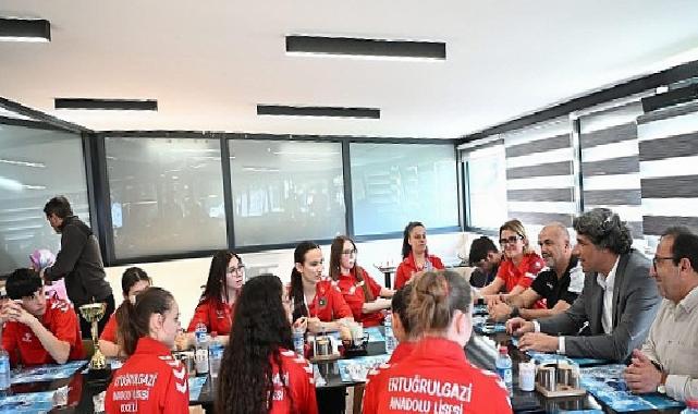Kartepeli Öğrenciler Türkiye Şampiyonu Oldu