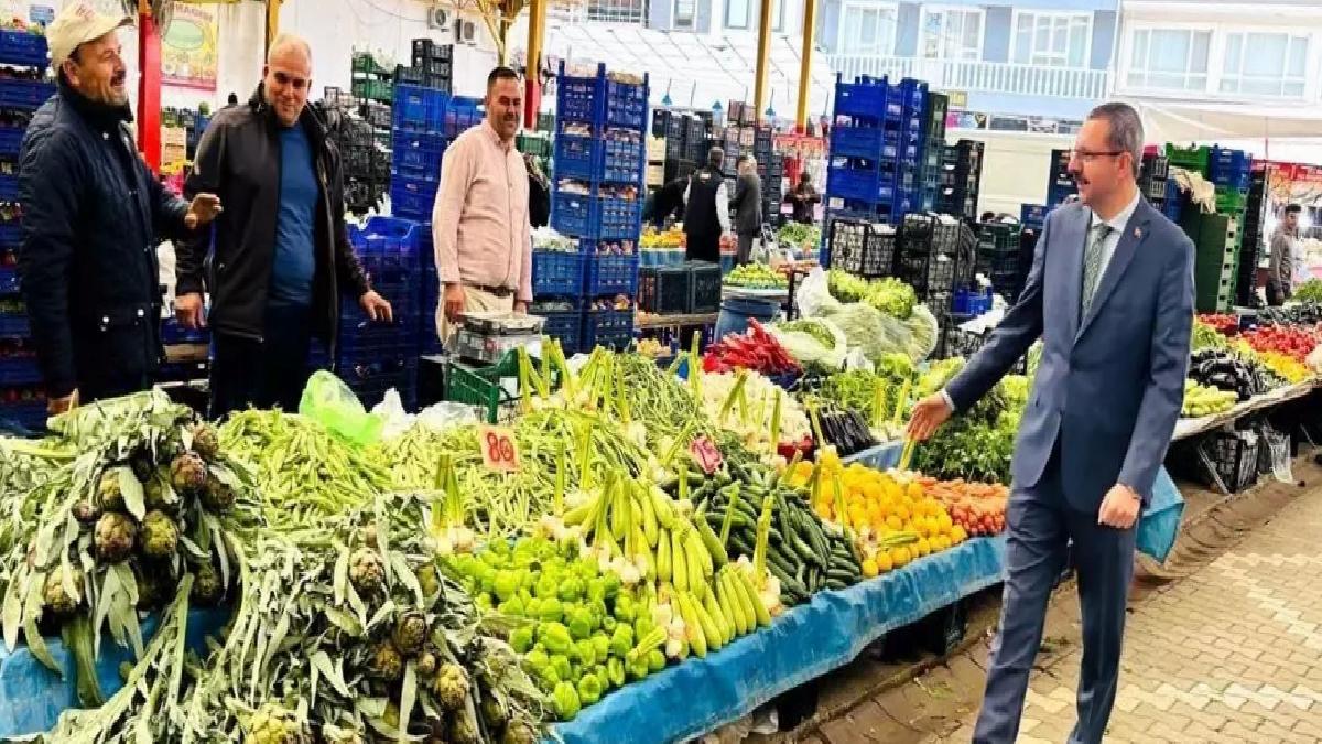 Kaymakam Özderin, Havran Pazarını Ziyaret Etti