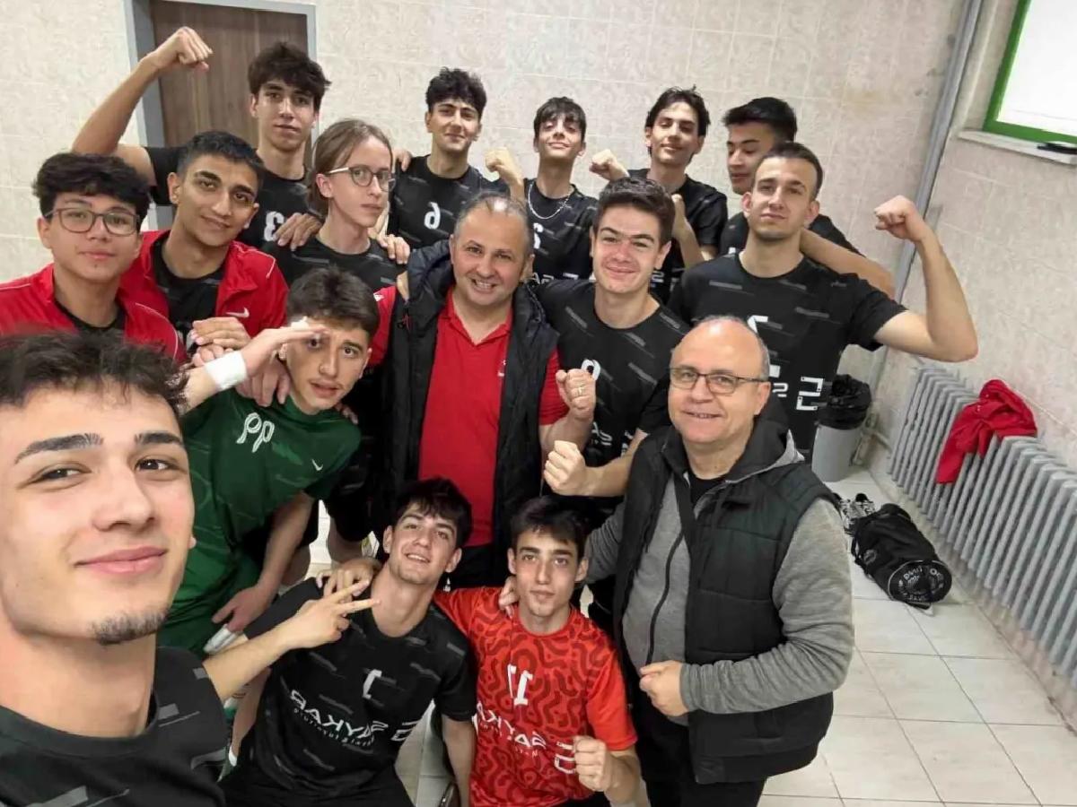 Kayseri Elit Voleybol Kulübü Türkiye Finallerine Yükseldi