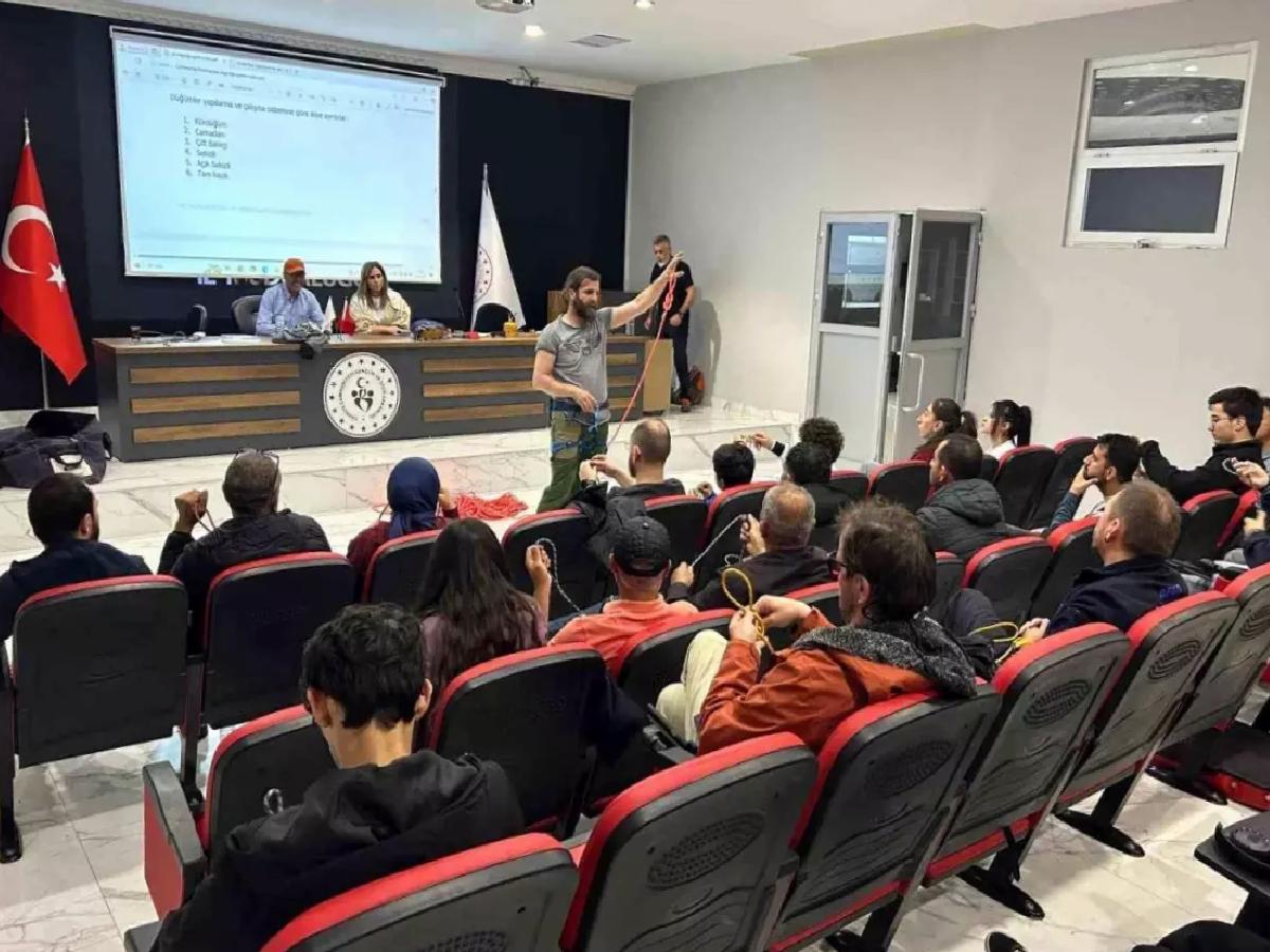 Kayseri’de Yaz Dağcılık Eğitimi Tamamlandı