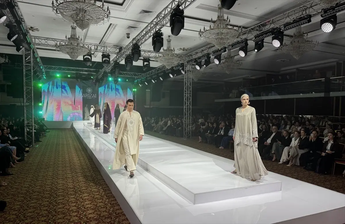 KazanForum 2025’te Modest Fashion Day Defilesi