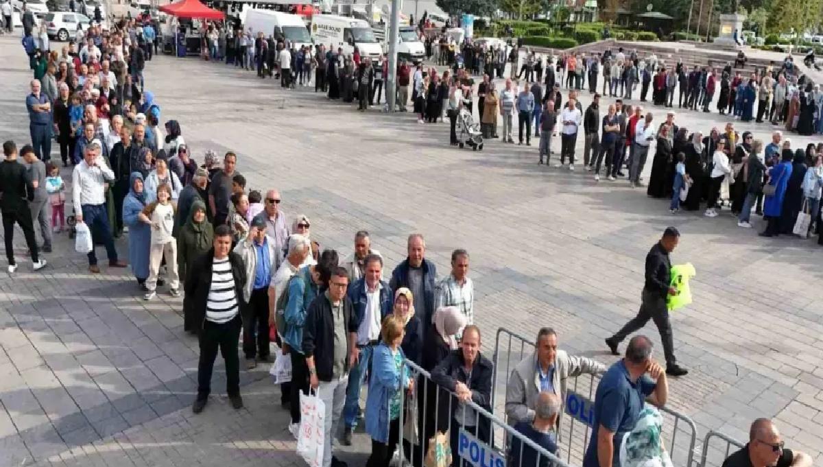 Kırıkkale’de Fiyatsız 200 Bin Zerzevat Fidesi Dağıtıldı