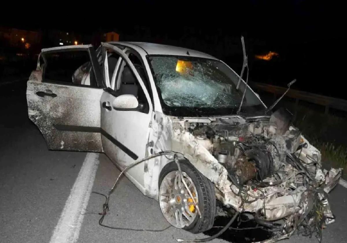 Kırıkkale’de Trafik Kazası: Genç Şoför Hayatını Kaybetti
