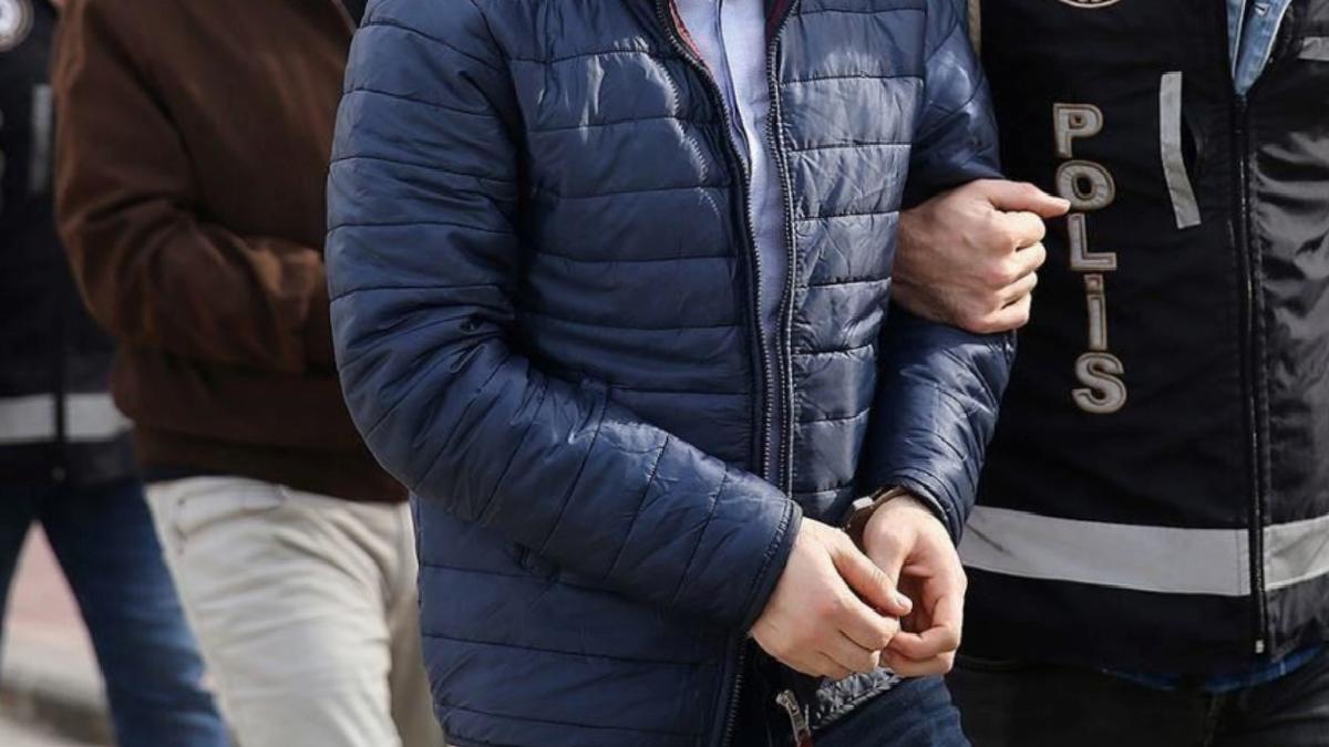 Kırmızı bültenle aranan 2 hatalı daha Türkiye’ye getirildi
