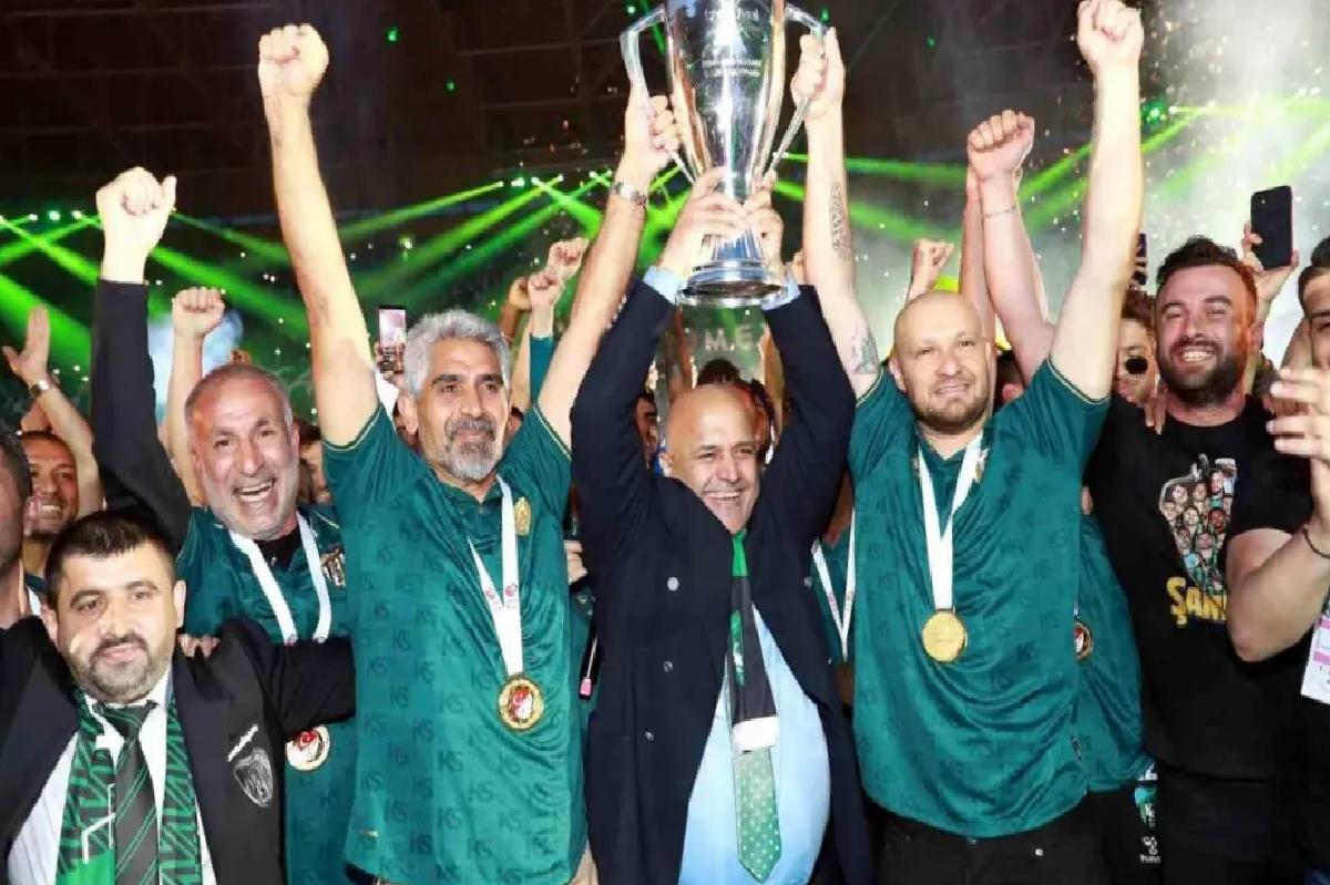 Kocaelispor Muhteşem Lig’e Yükseldi
