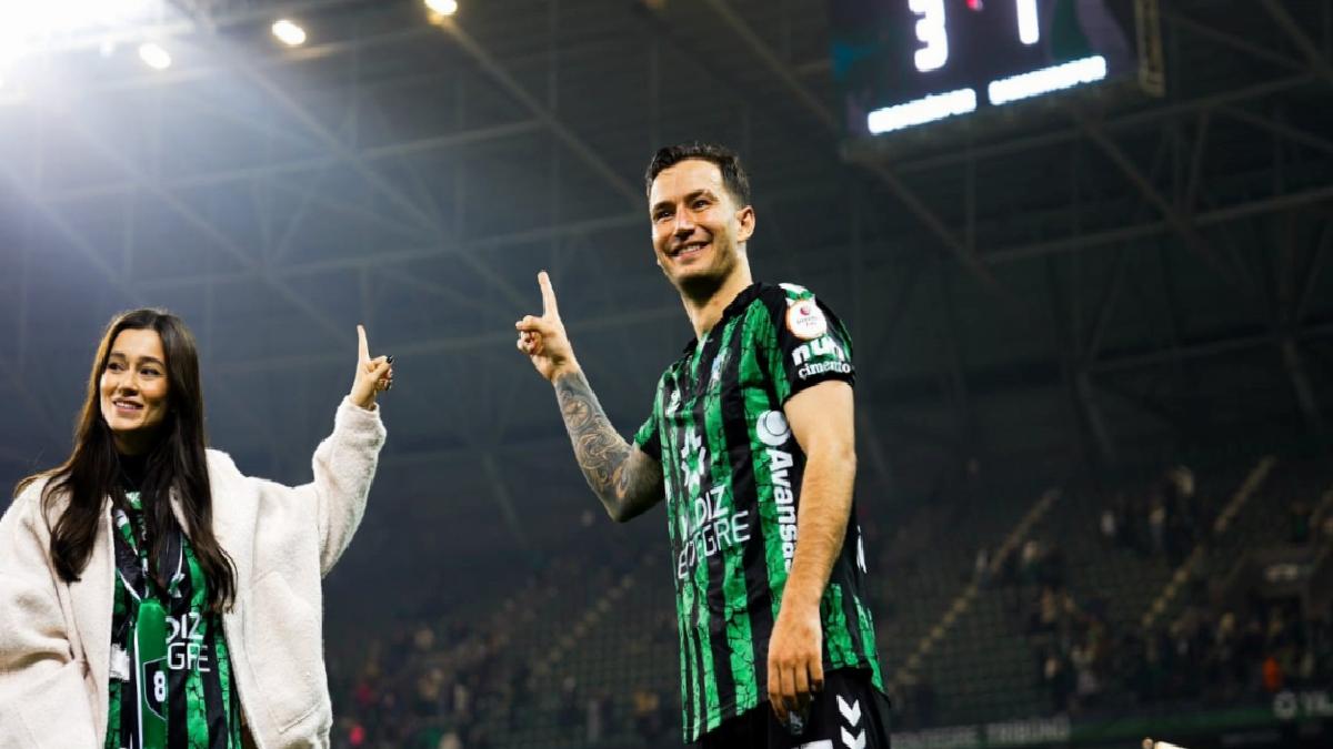 Kocaelispor’da Oğulcan Çağlayan, mağlubiyetler için taraftardan özür diledi