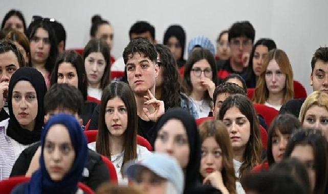 Kocaman Gençlerle Birlikte