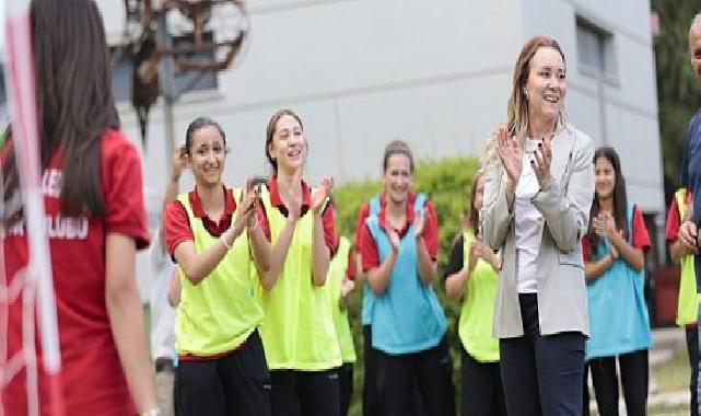 Konak’ta gençliğin ışığı sporun gücüyle parladı: Gençlik Spor Fest’te buluştu