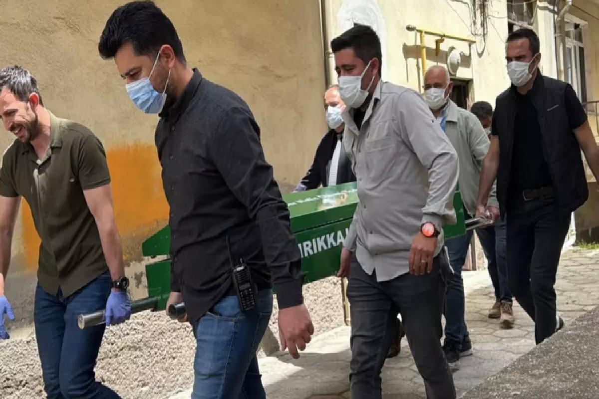 Konut sahibi, 11 yıldır aranan kişinin cesedini kiracısının konutundaki buzdolabında buldu
