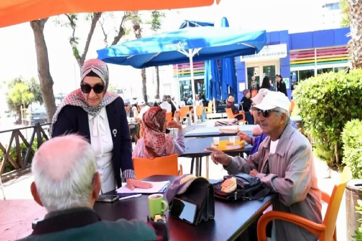 Konyaaltı Belediyesi’nden Emeklilere Özel ‘Emekli Kart’ Projesi