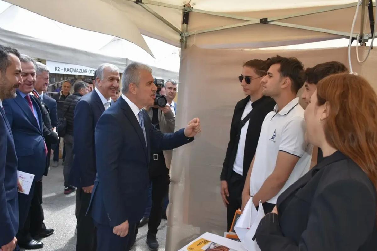 Konya’da Mesleksel Eğitim Fuarı Açıldı
