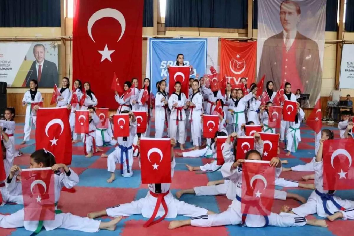 Konya’nın ilçelerinde 19 Mayıs coşkusu