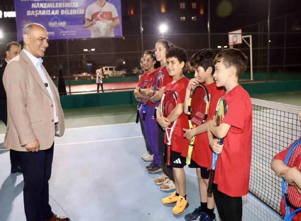 Körfez Kent Spor Kompleksi Açıldı