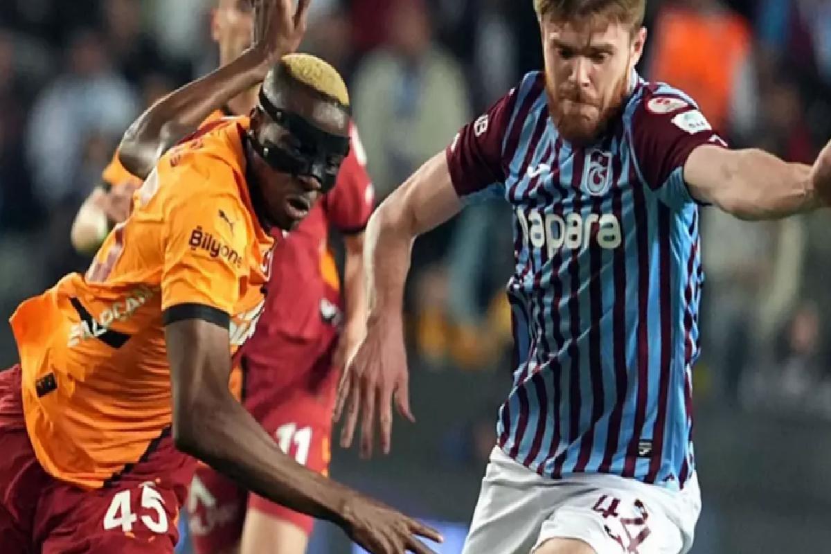 Korkutan sakatlık! Yıldız isim sedyeyle oyundan çıktı