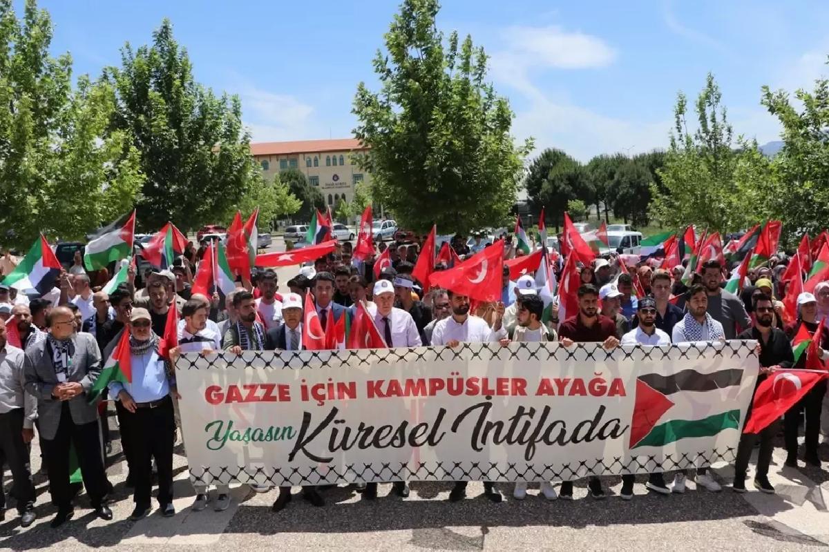 KSÜ Öğrencilerinden Filistin İçin Yürüyüş