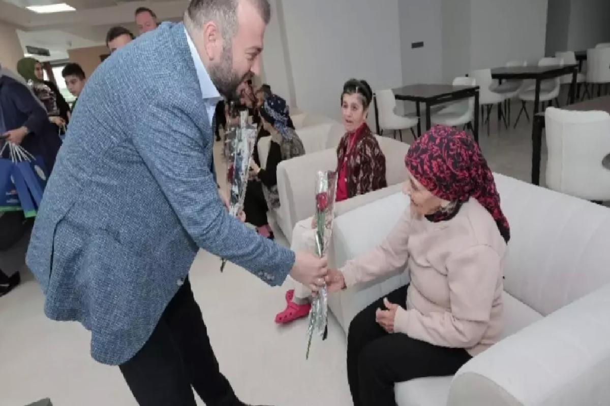 Lider Candaroğlu’ndan Anneler Günü Ziyareti