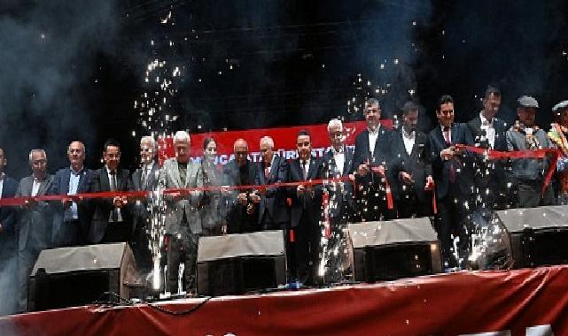 Lider Muhittin Böcek, “Stadyum Kumluca’mıza kıymet katacak”