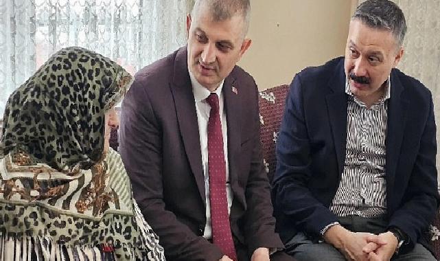 Lider Sezer’den Anneler Gününde manalı ziyaret
