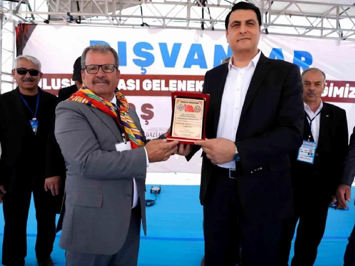 Lider Yılmaz’a Rışvanlardan sevgi seli
