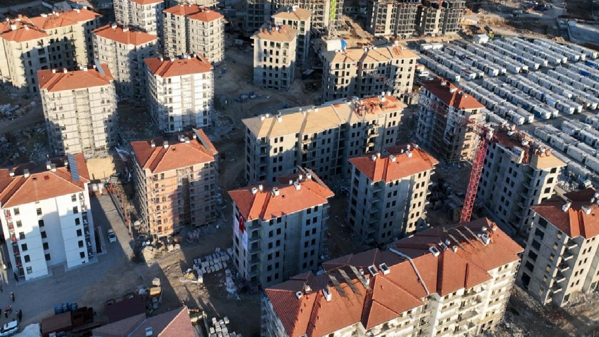 Malatya’da zelzele konutlarının üretimi sürüyor