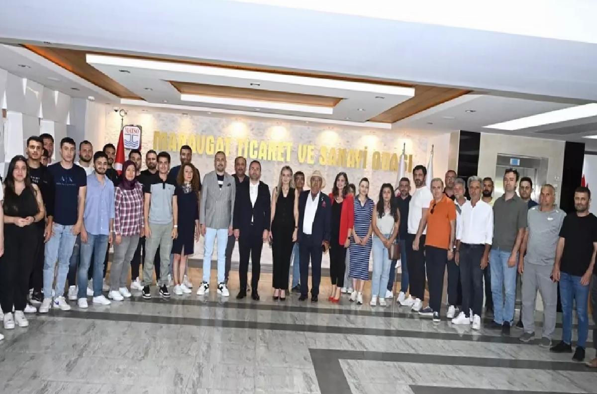 Manavgat’ta Çilek Yetiştiriciliği Toplantısı