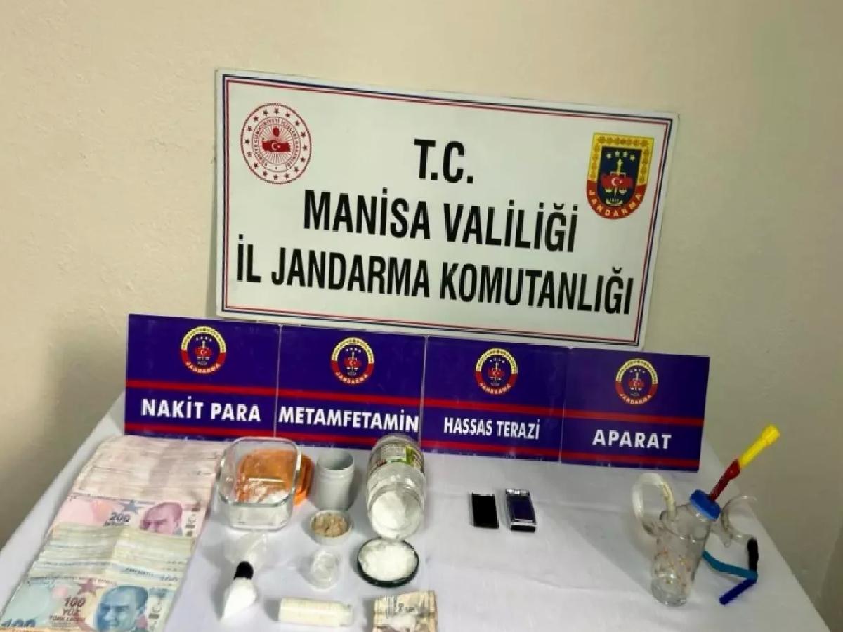 Manisa’da Uyuşturucu Operasyonu: 4 Gözaltı