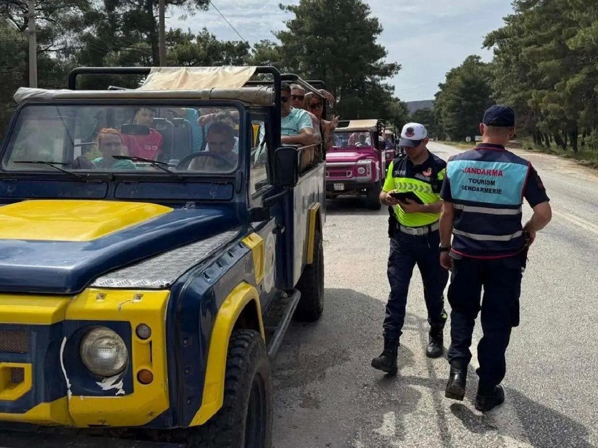 Marmaris’te Cip Safari Kontrolü: 7 Şoföre Ceza