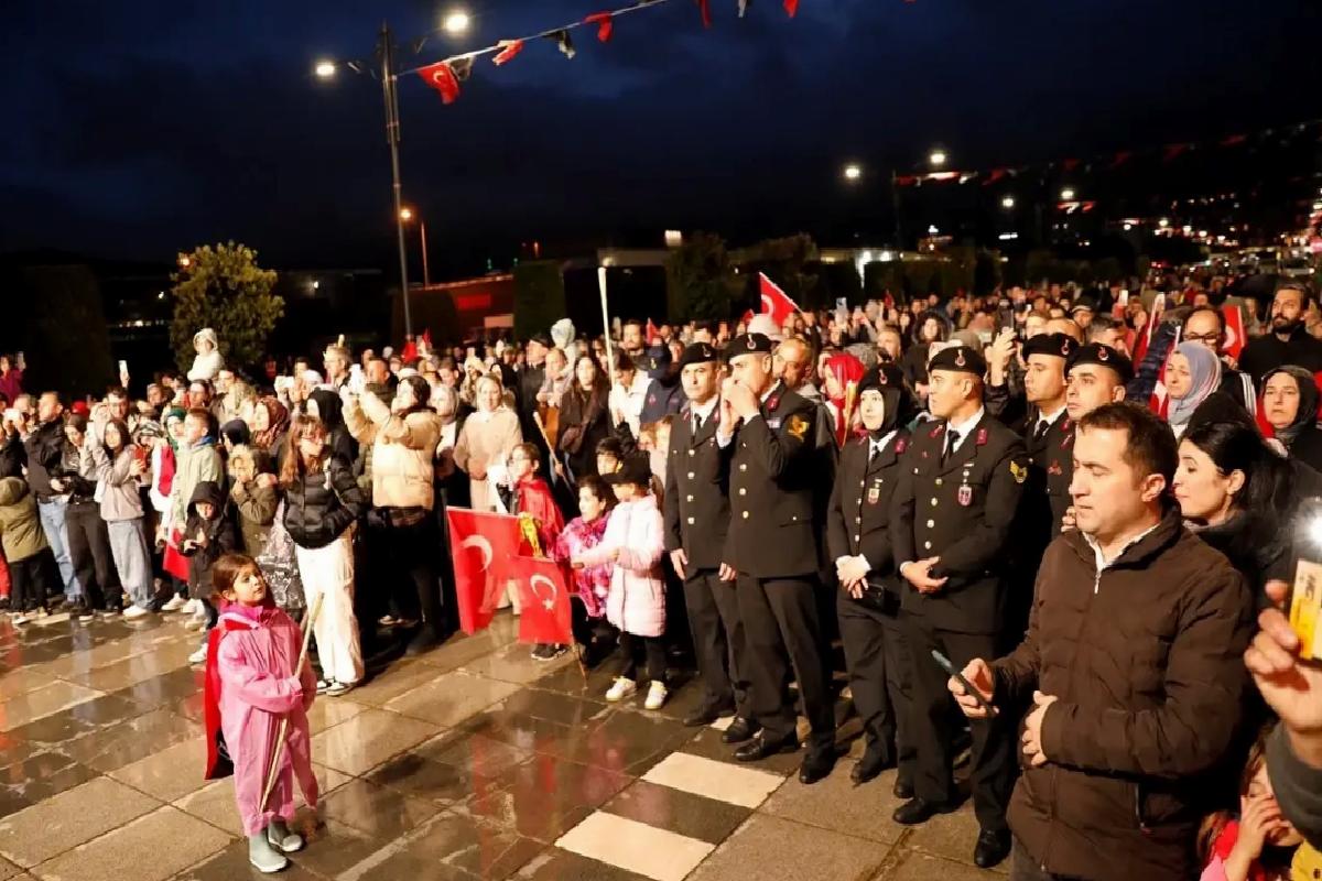 Mehteran Birliği’nden 19 Mayıs Gösterisi