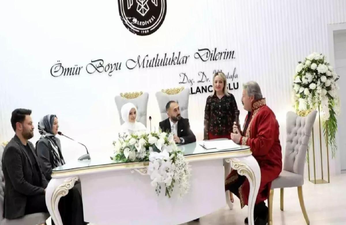 Melikgazi Belediyesi Yenilenen Nikah Salonunu Açtı, 60 Nikah Gerçekleştirildi