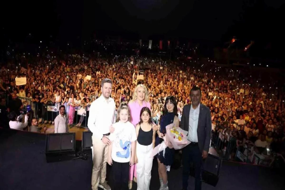 Melis Fis, Gençlik Haftası’nda Merkezefendi’de Sahne Aldı