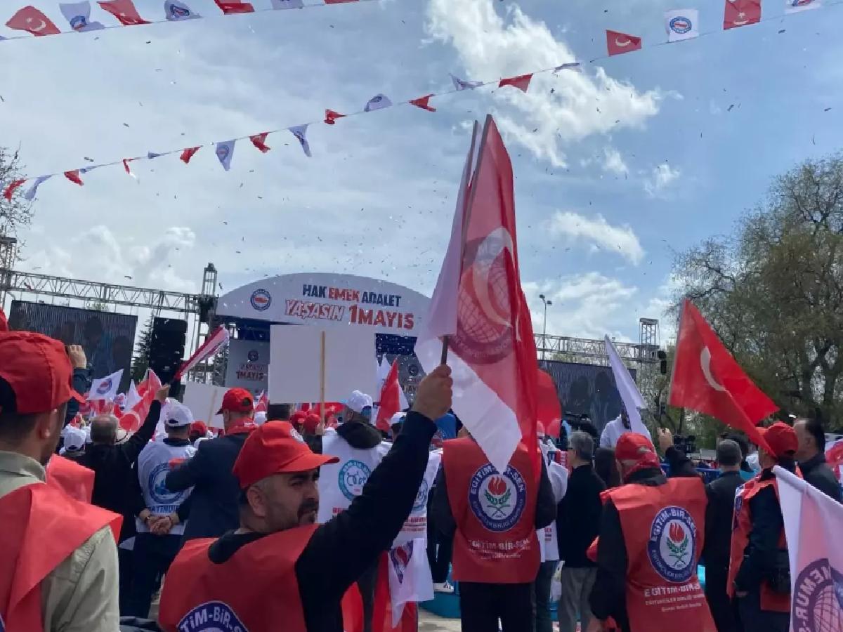 MEMUR-SEN 1 Mayıs’ta Tekrar Bir Ortaya Geldi