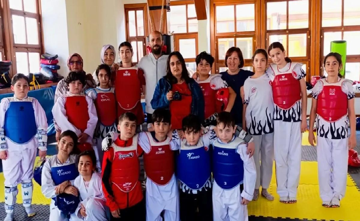 Nallıhan Bushido Taekwondo’da 4 Madalya Kazandı