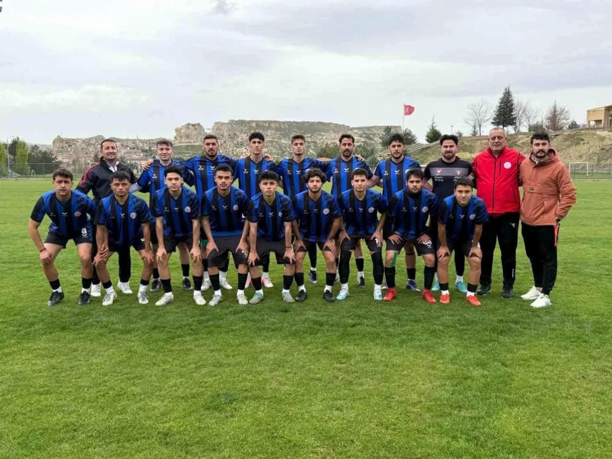 Niğde Futbol Kadrosu Bölge Şampiyonu