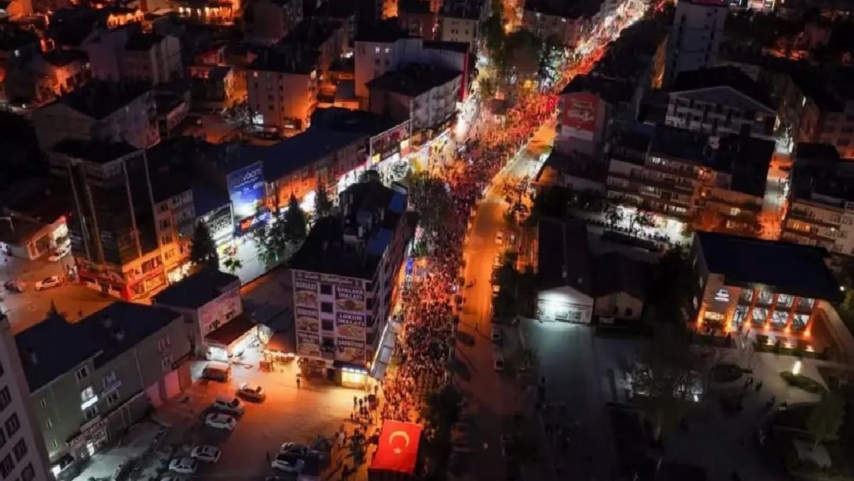 Niğde’de fener alayı düzenlendi