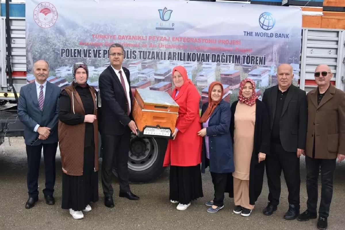 Ordu’da Arıcılara Kovan Takviyesi