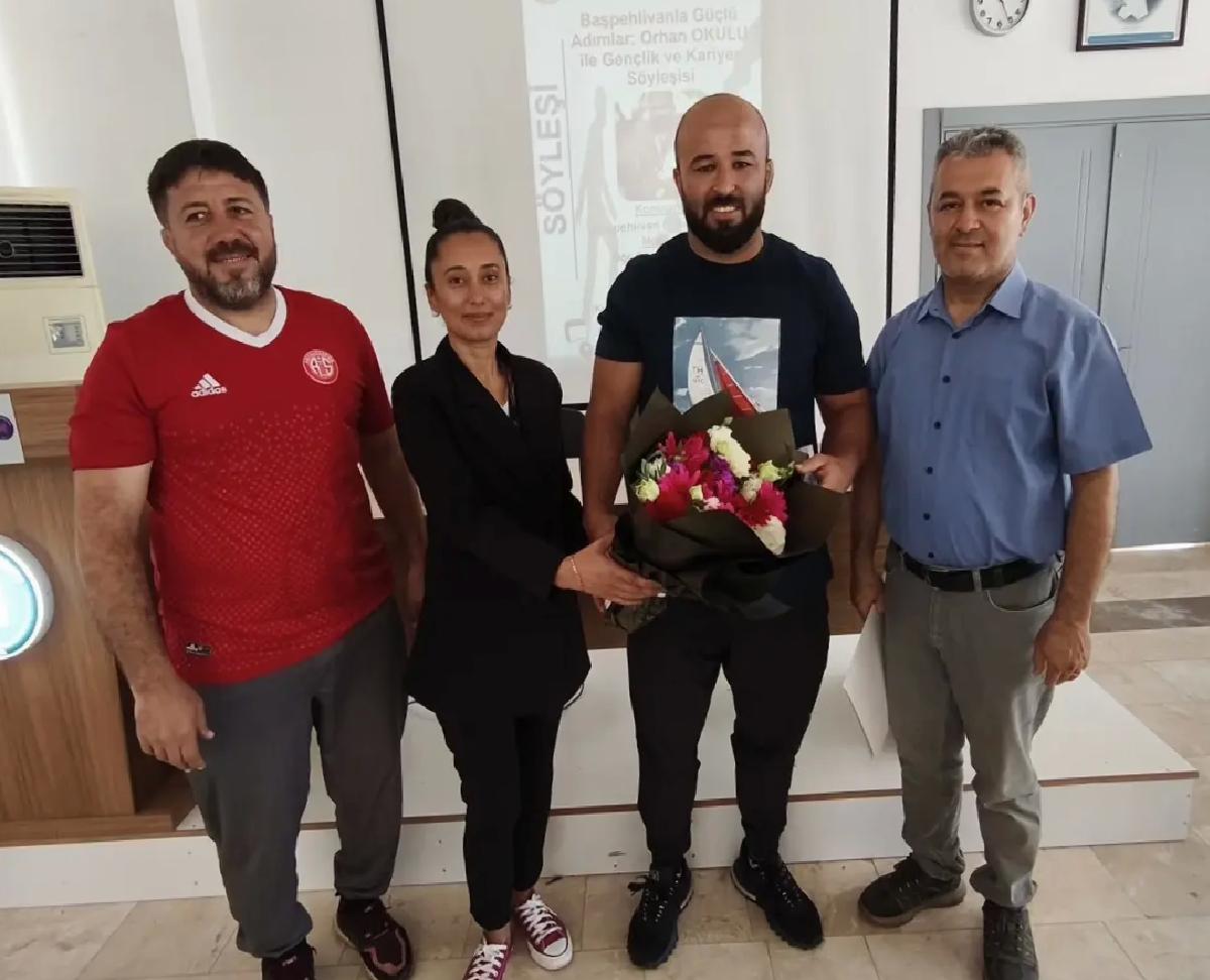 Orhan Okulu Öğrencilerle Buluştu