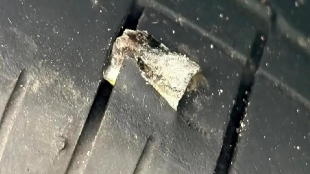 Otoyolda Metal Dökümü Trafiği Felç Etti