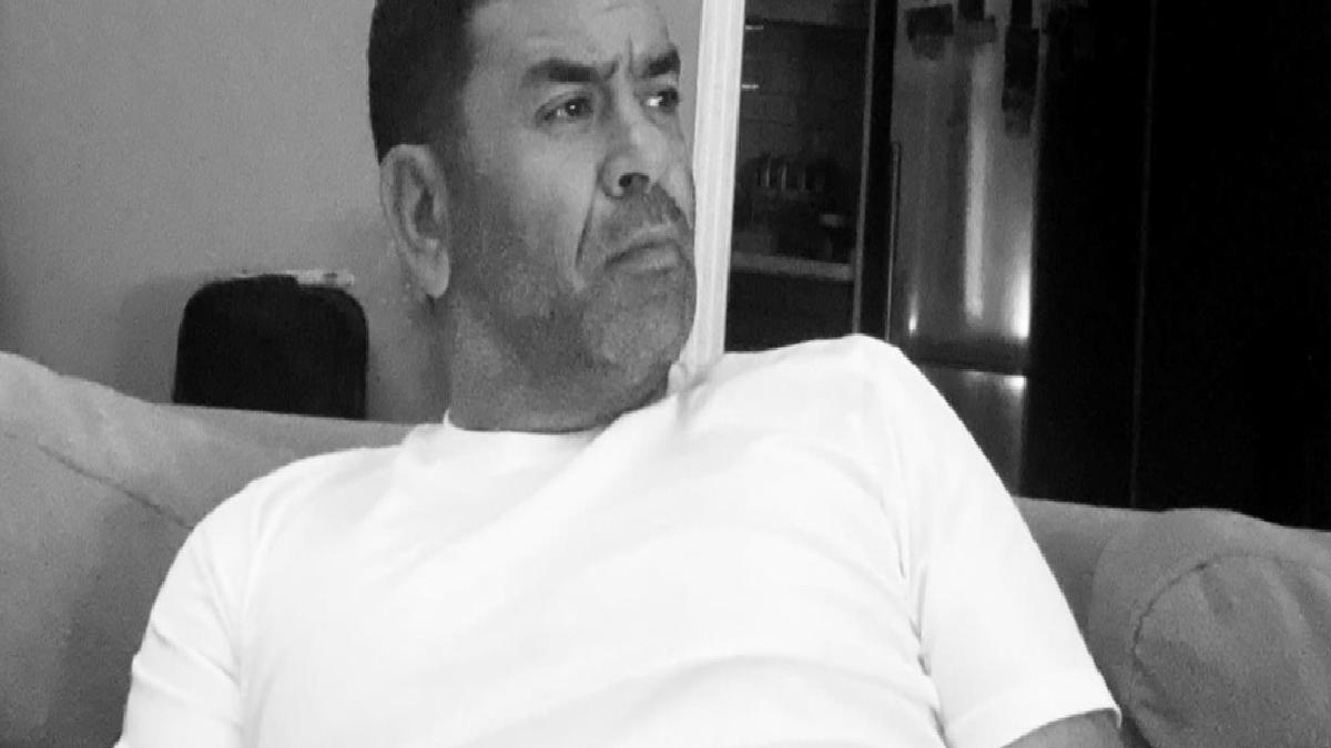 Oyuncu Bülent Şakrak yeni sevgilisi His Arabacıoğlu’yla aşkını ilan etti