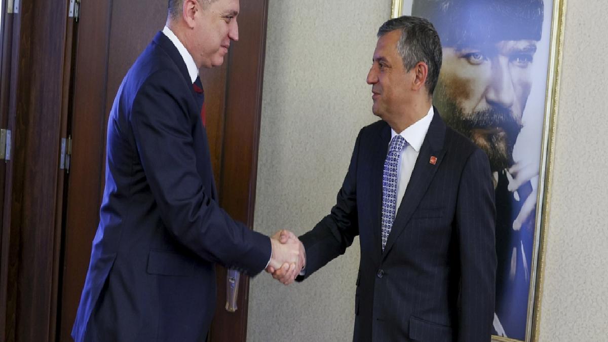 Özgür Özel, TBB Başkanı Erinç Sağkan’ı kabul etti