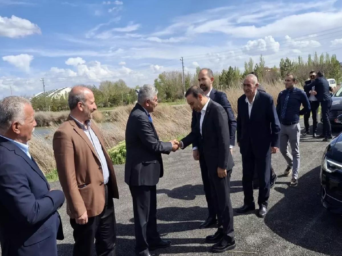 Özyürek’ten Üst Seviye Muhtarlarla Toplantı
