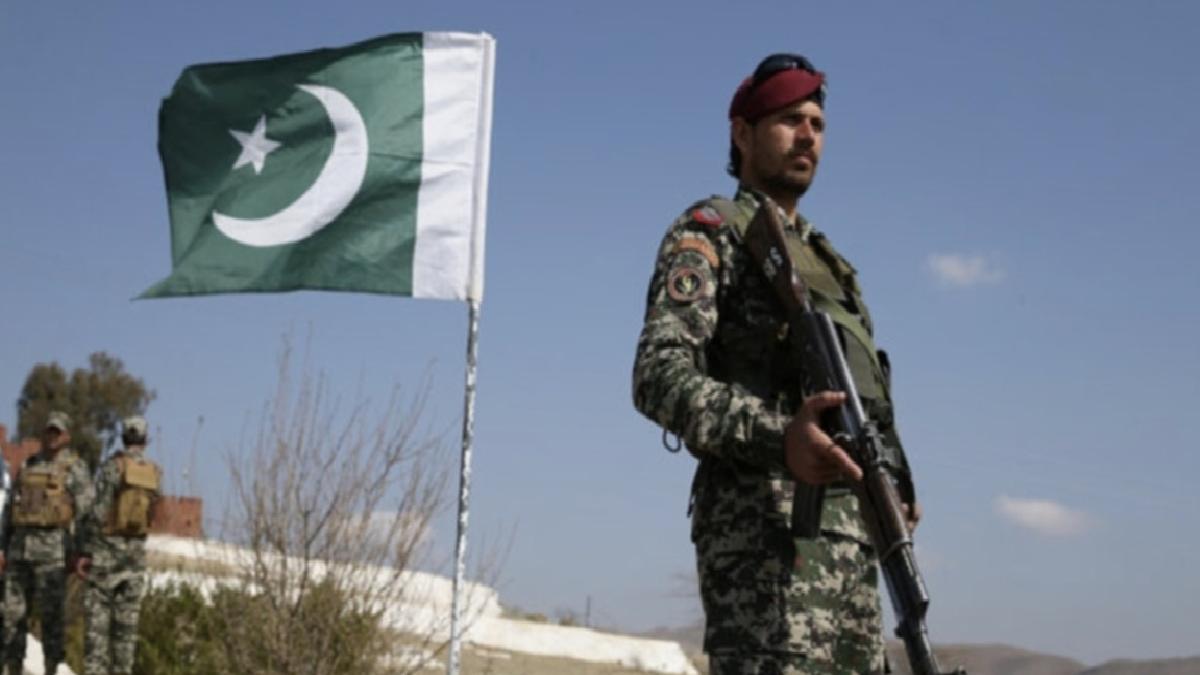 Pakistan, Hindistan’ın hücumları sonrası orduya ‘karşılık verme’ yetkisi verdi