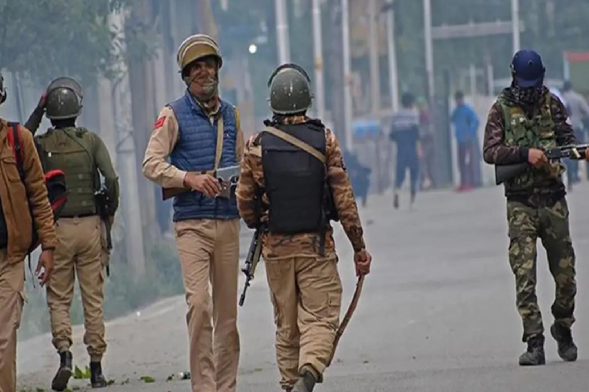 Pakistan ve Hindistan, geri çekilme konusunda anlaştı