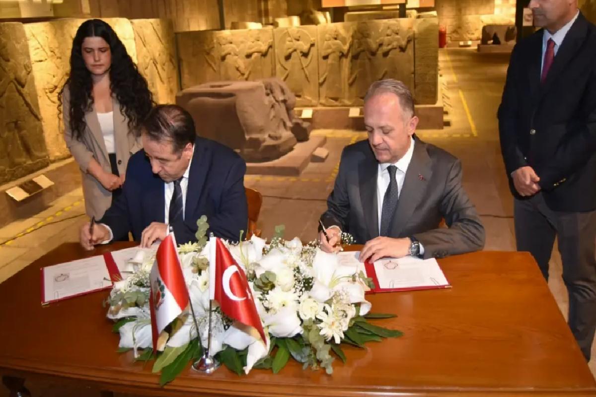 Peru’ya Moche Kolye İadesi