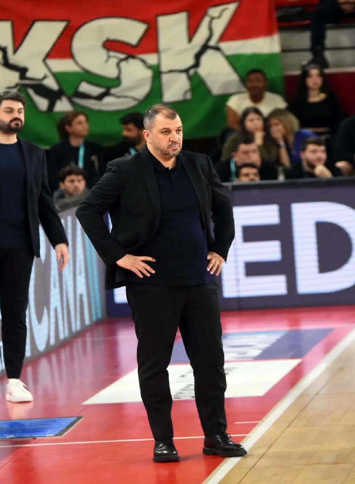 Petkimspor’da Antrenör Krizi