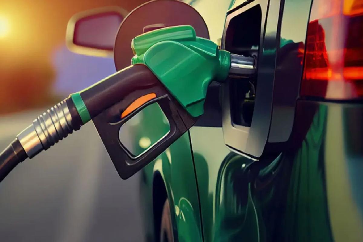 Petrol fiyatları sert düşüş yaşıyor