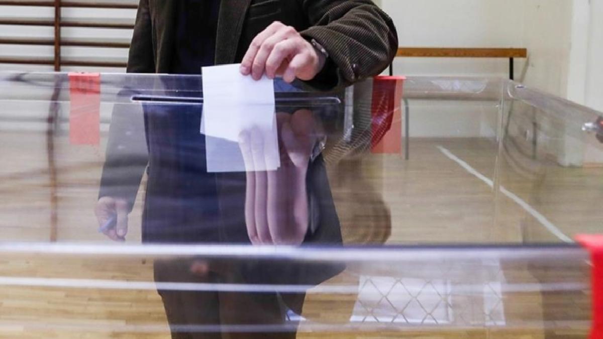 Polonya’da halk, cumhurbaşkanı seçimi için yarın sandık başında